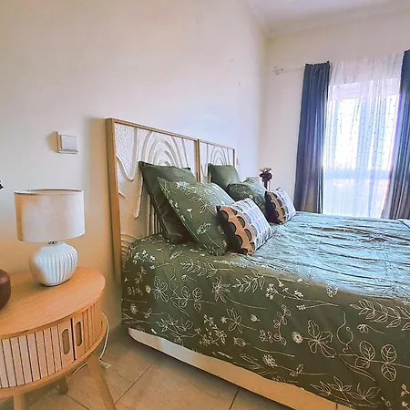 Oasis Parque 2 波尔蒂芒