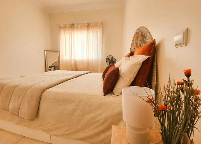 Apartamento Oásis Parque 2 *